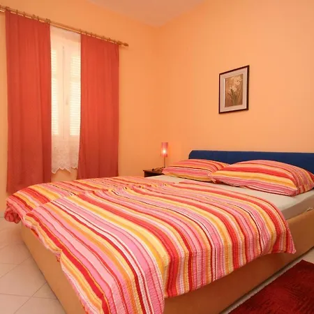 Apartment With A Parking Space Stranici, - 7105 Poreč