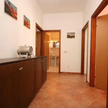 With A Parking Space Stranici, - 7105 Apartment