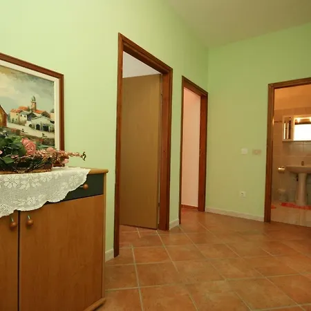 With A Parking Space Stranici, - 7105 Apartment