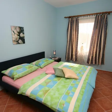 Apartment With A Parking Space Stranici, - 7105 Poreč