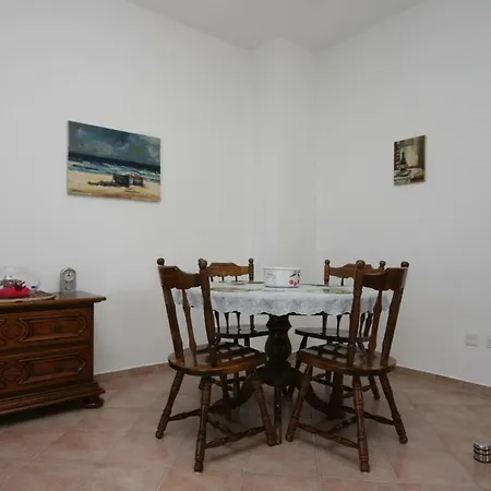 With A Parking Space Stranici, - 7105 Apartment