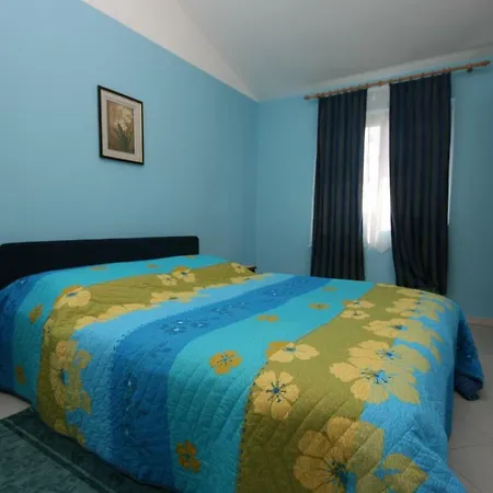 Apartment With A Parking Space Stranici, - 7105