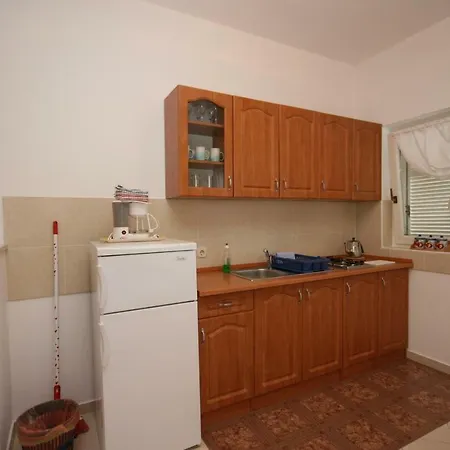 With A Parking Space Stranici, - 7105 Apartment